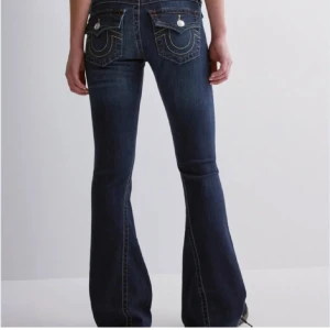 True religion jeans - Lågmidjalde mörkblåa true religion jeans💗 aldrig använda 