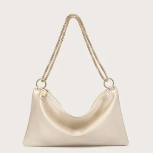 Väska  - Handväska i färgen champagne, jättefin och helt ny. Säljer då den inte riktigt är min stil längre 🩷