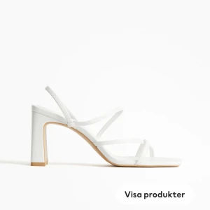 Klackar  - Säljer desssa blockklackar i storlek 36 från hm, endast använda 1 gång. Slutsåld i den strl på hemsidan 💕