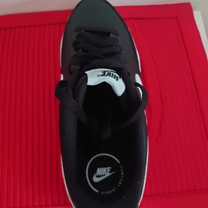 Nike versión alta storlek 42  - Nya Nike versión alta storlek 42 woman 