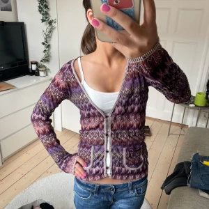 Missoni Kofta - Såå snygg Missoni x Lindex kofta som inte säljs längre. Aldrig använd - nyskick 🩷