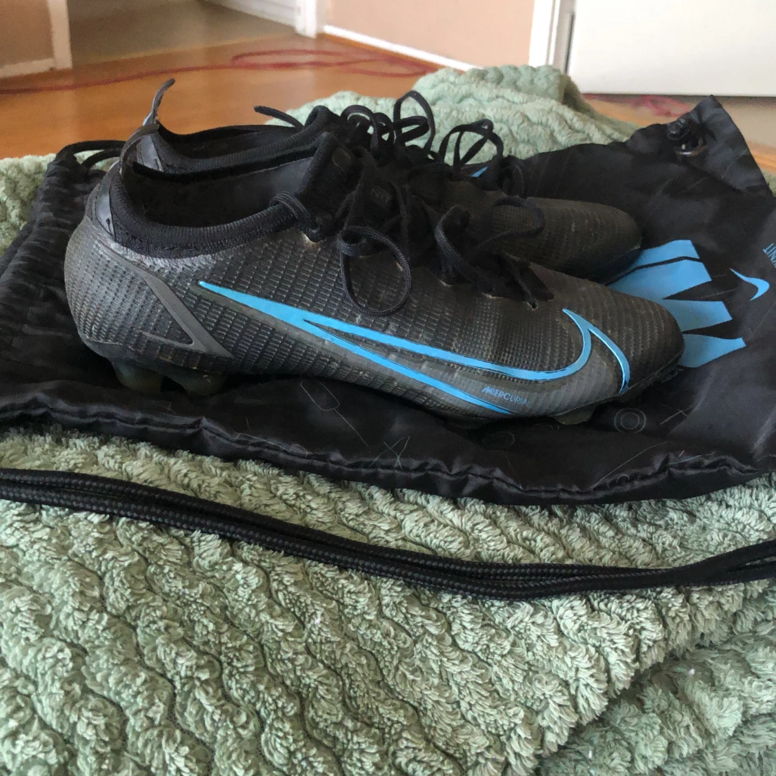 Fotbollsskor  - 91