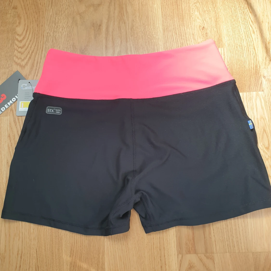 Svarta Träningsshorts, stl 42, swedemount  - 90