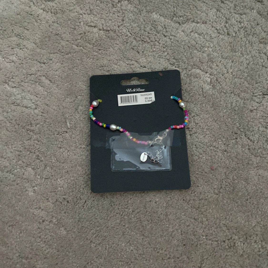 Ett fint halsband som passar till sommaren  - 90