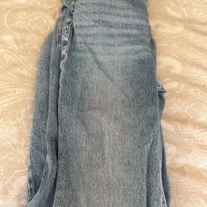 Veromoda jeans - Jeansen är högmidjade därför jag säljer dom, står att de är storlek 29/32 men jag skulle säga att dem mostavsrar S liten M