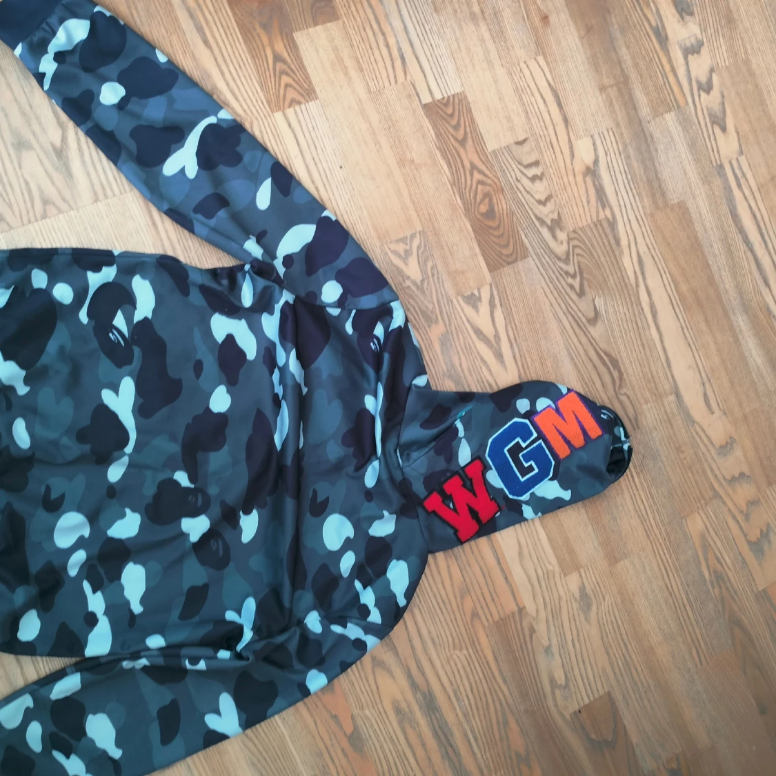 Grå bape kofta. - 91