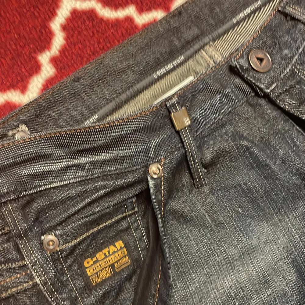 G-star jeans i mörk washed Storlek 31/32 loosefit . Jeans & Byxor.