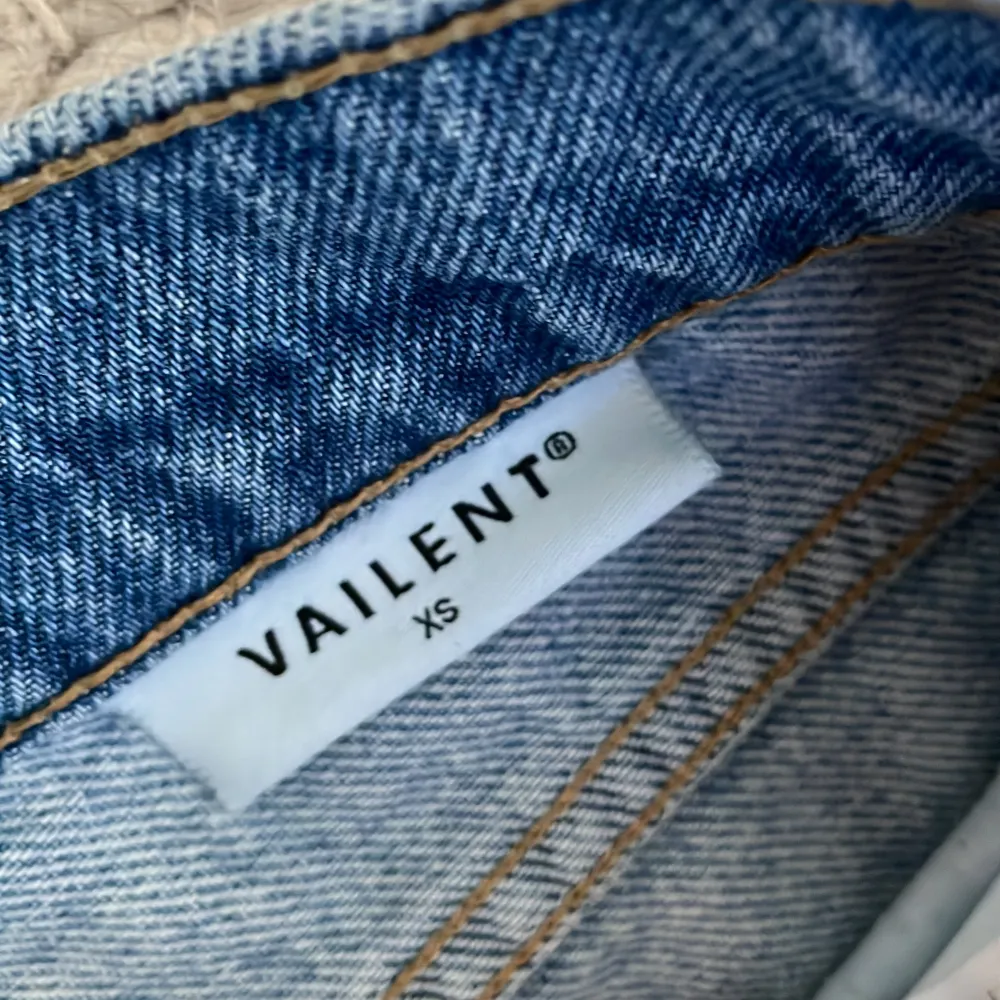 Riktigt schyssta byxor från carlings, nypris ligger på ca 700🙌🏼. Jeans & Byxor.