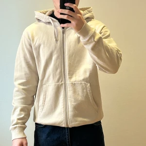 TGD Zip Hoodie - Topp skick 10/10 Knappt använd Pris kan diskuteras Skriv för mer info