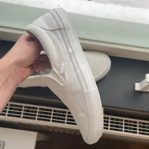 Looking to sell my Vans. Looking new, barely used. Bought new ones with more stability. 