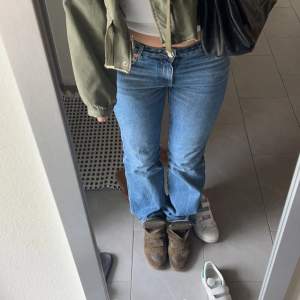 Blåa Lågmidjade jeans