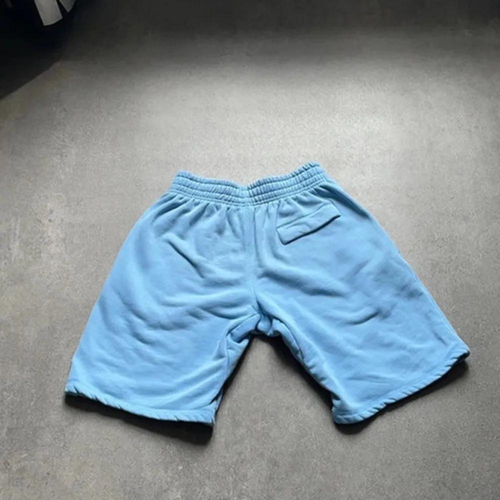 Dessa Corteiz Shorts är helt nya samt att de är oanvända! Skriv om ni är intresserade! . Shorts.