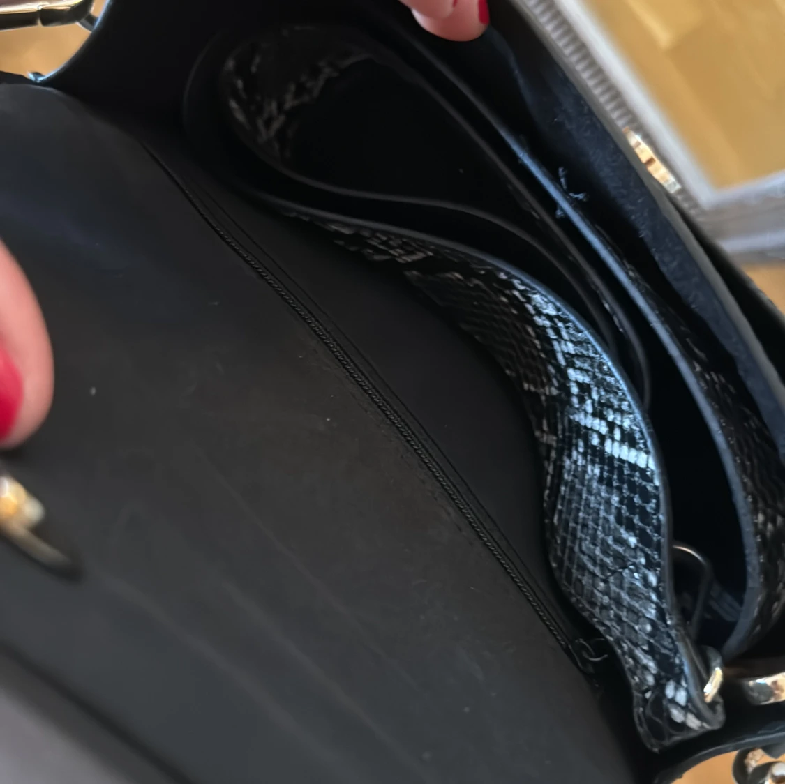 Axelremsväska  - 91