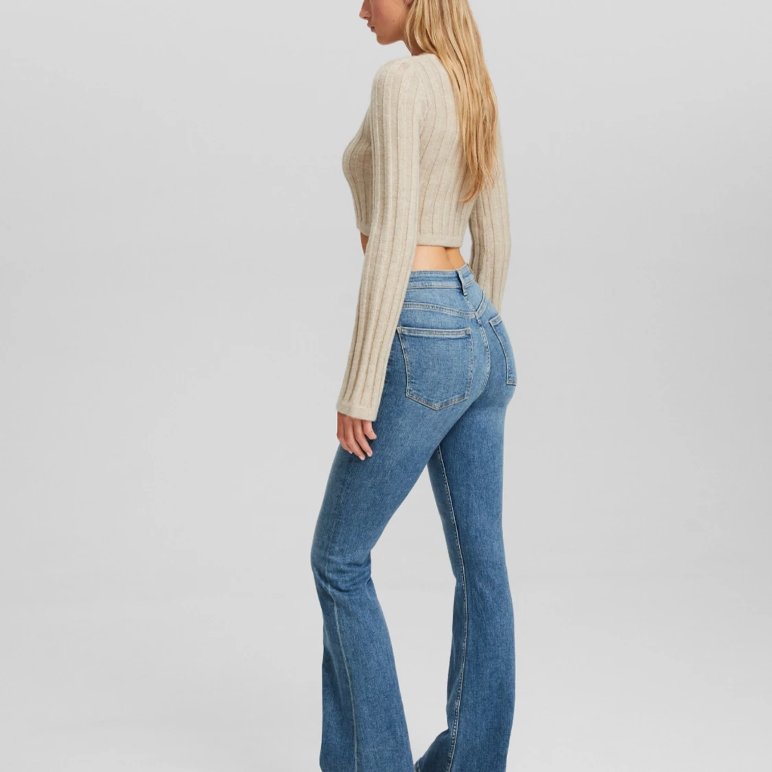 Marinblå bootcut jeans  - 2