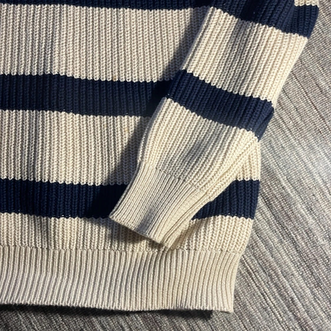 Tröja i strl M - 90