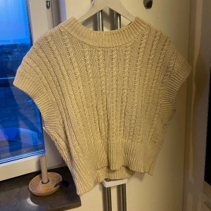 Skickad väst - Väldigt bra skick! 