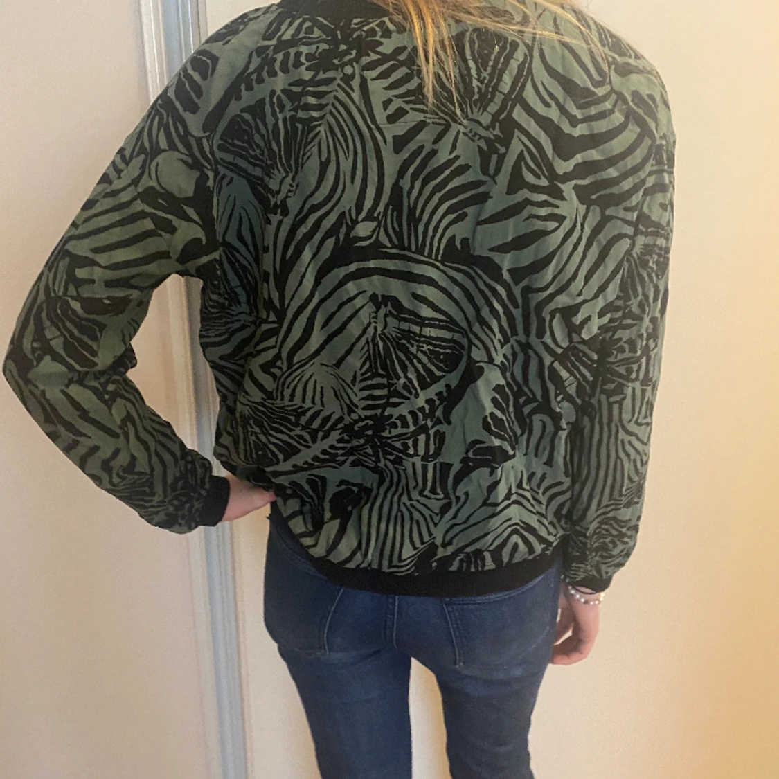 Tröja med zebramönster  - 90