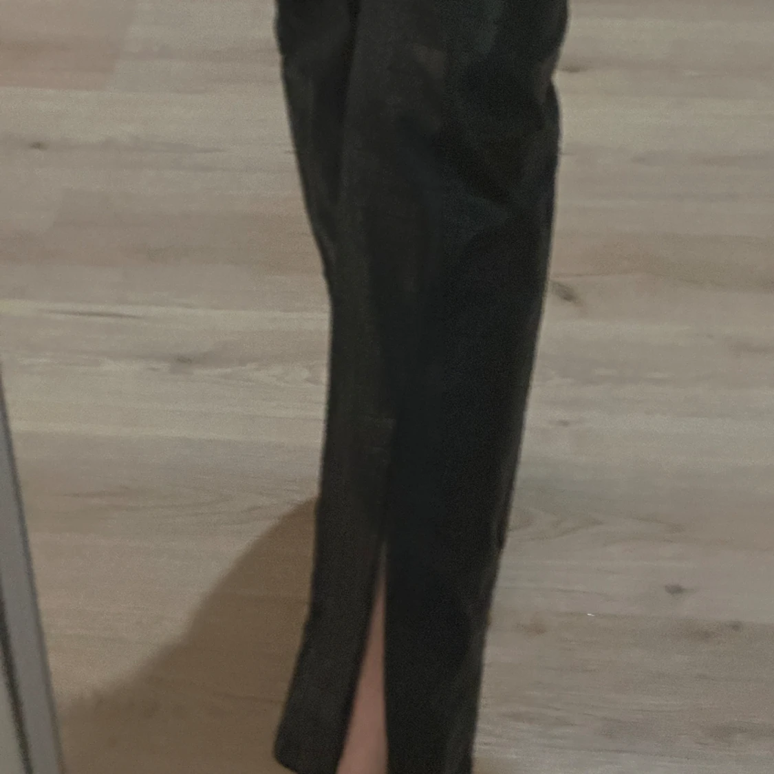 Skinnbyxor med slits - 90