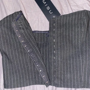 Korsett - Korsett i kostym-material från New Yorker❤️ Aldrig använd! Sjukt snygg, classy men passar till fest!