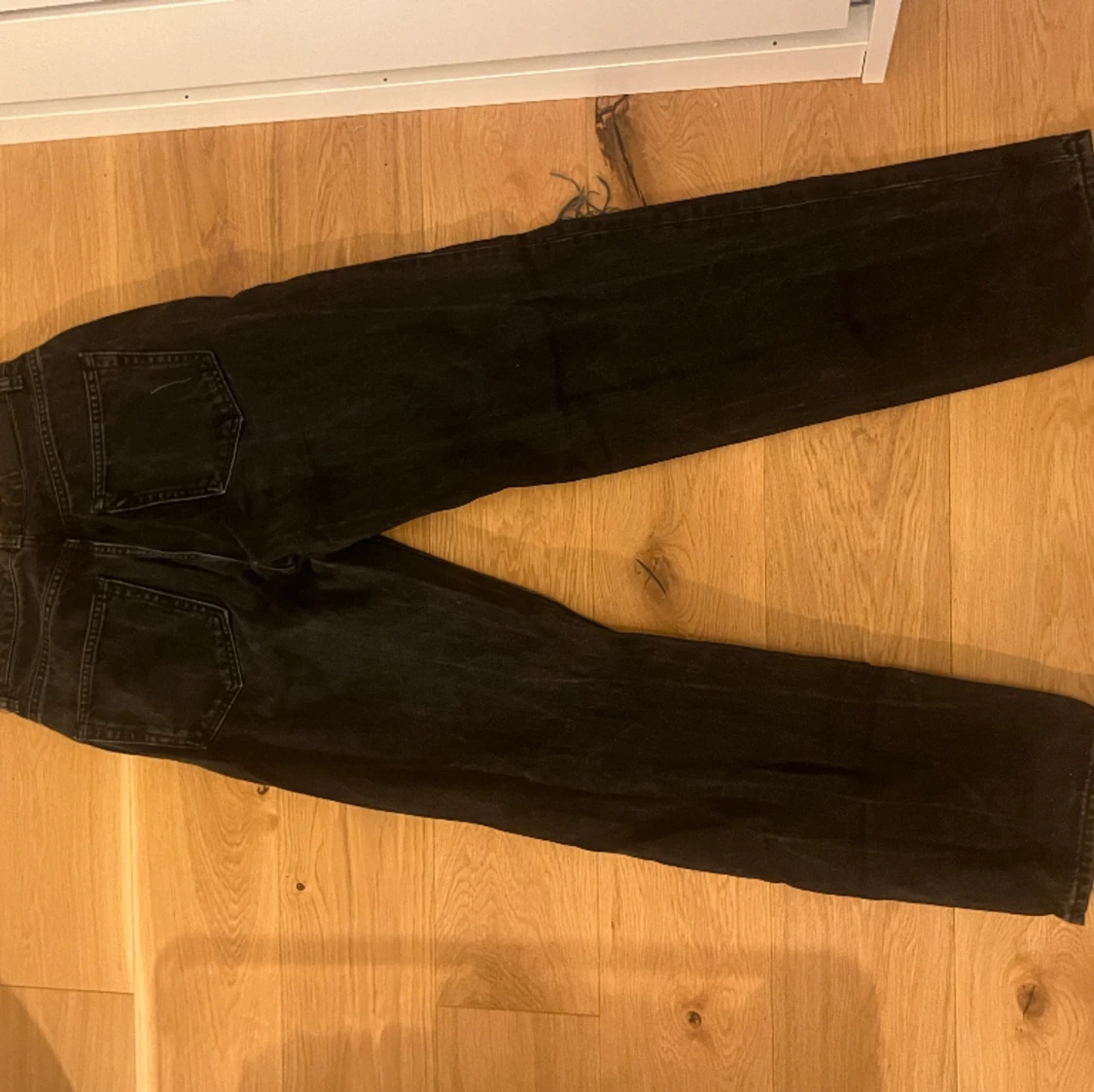 Svarta vida jeans - 91