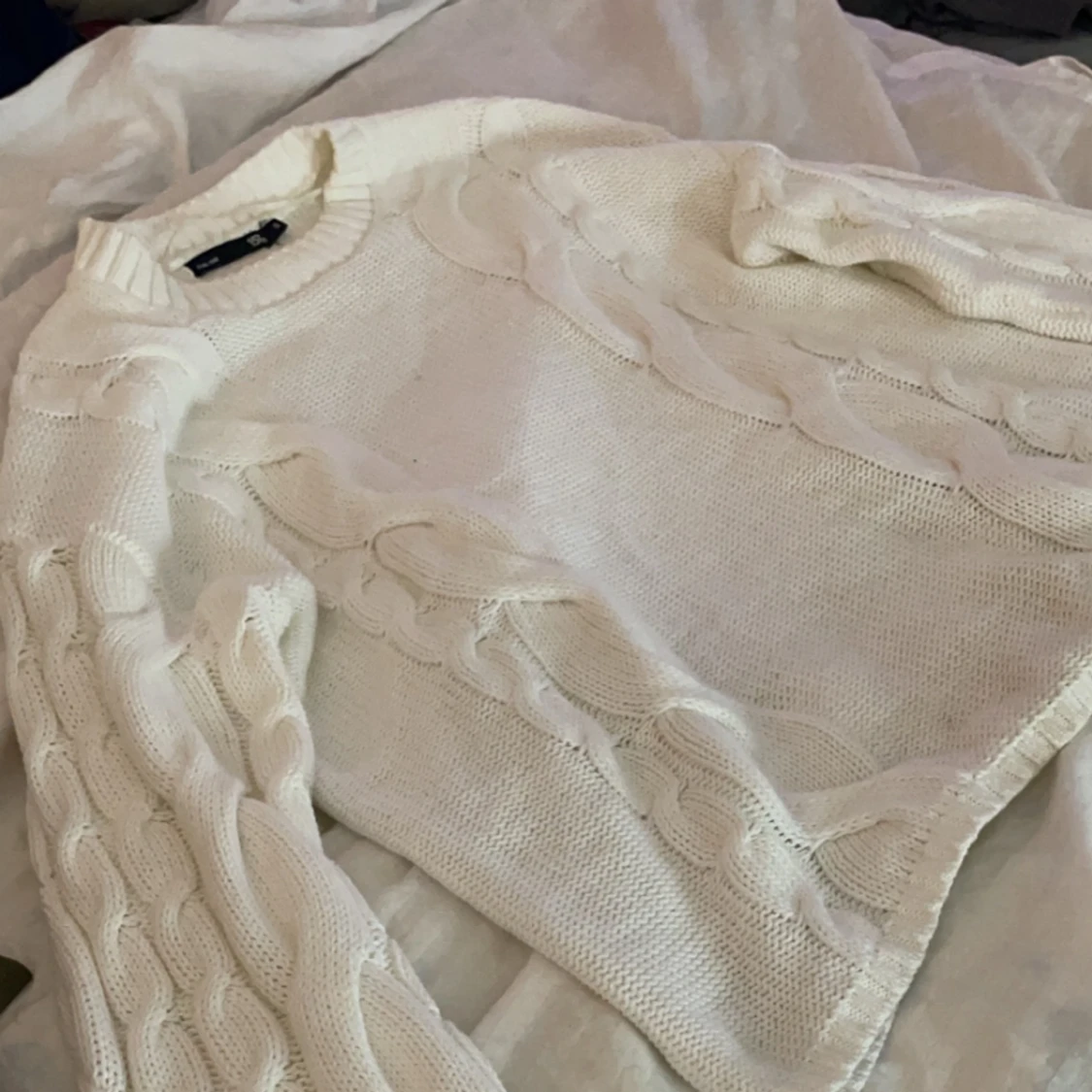 Stickad tröja  - 91