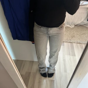 Low waist jeans - Snygga grå low waist jeans