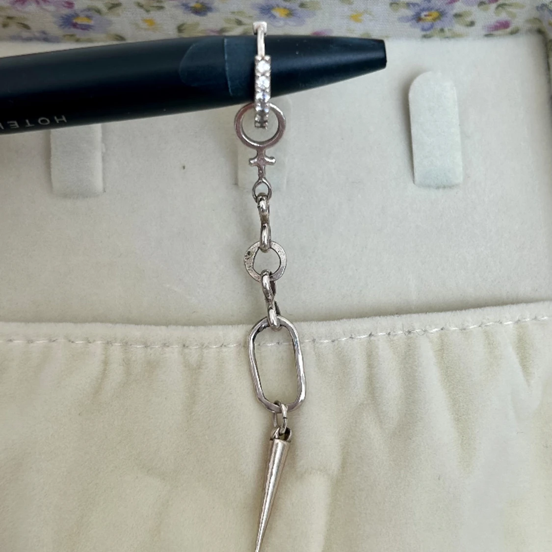 L8Hasselblad örhänge