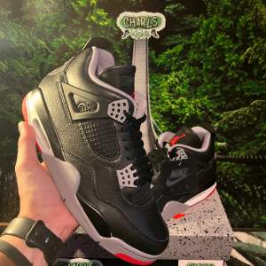 Air Jordan 4 Retro ‘Bred Reimagined’ 🚓 #charlskicks #airjordan4 #bredreimagined #sneakerhead #sneakers  Storlek: -38 -42.5 -43 -44.5    -Går att ordna i alla storlekar skriv i DM 💫  -pris: 2999kr - 3699kr