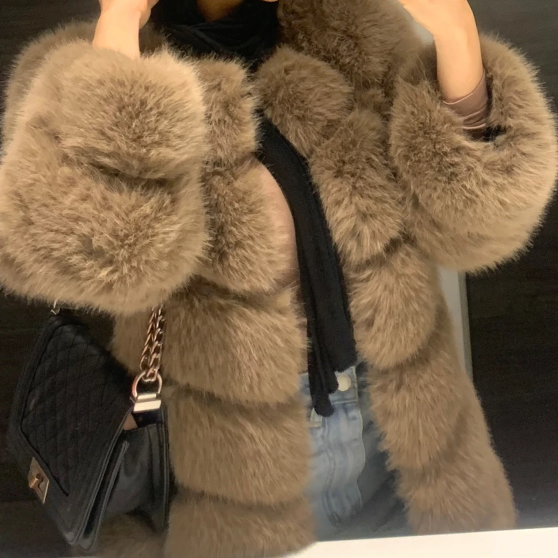 Säljer min lyxiga pälsjacka 