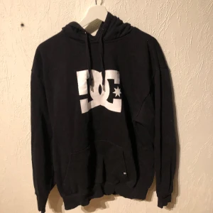 DC hoodie - Storlek M