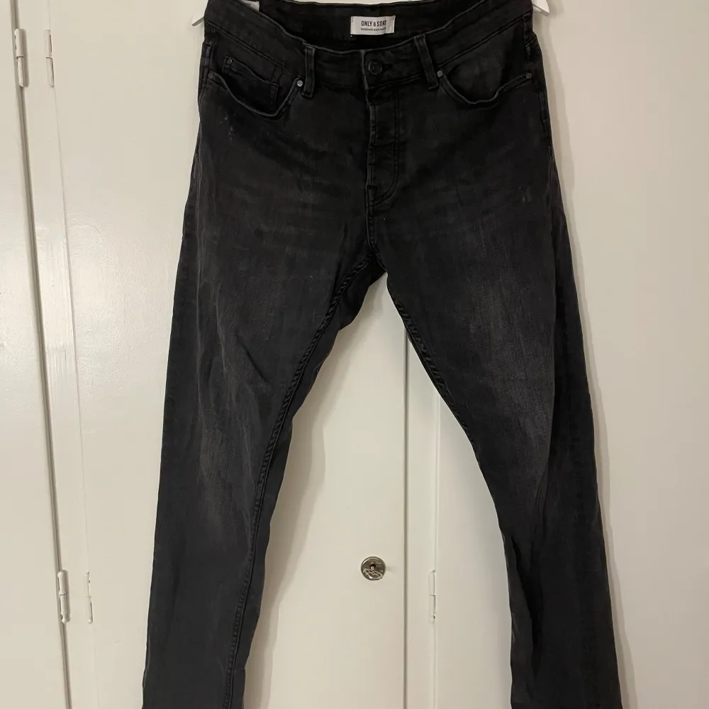 200kr/st. Kom privat vid frågor och pris kan diskuteras.. Jeans & Byxor.