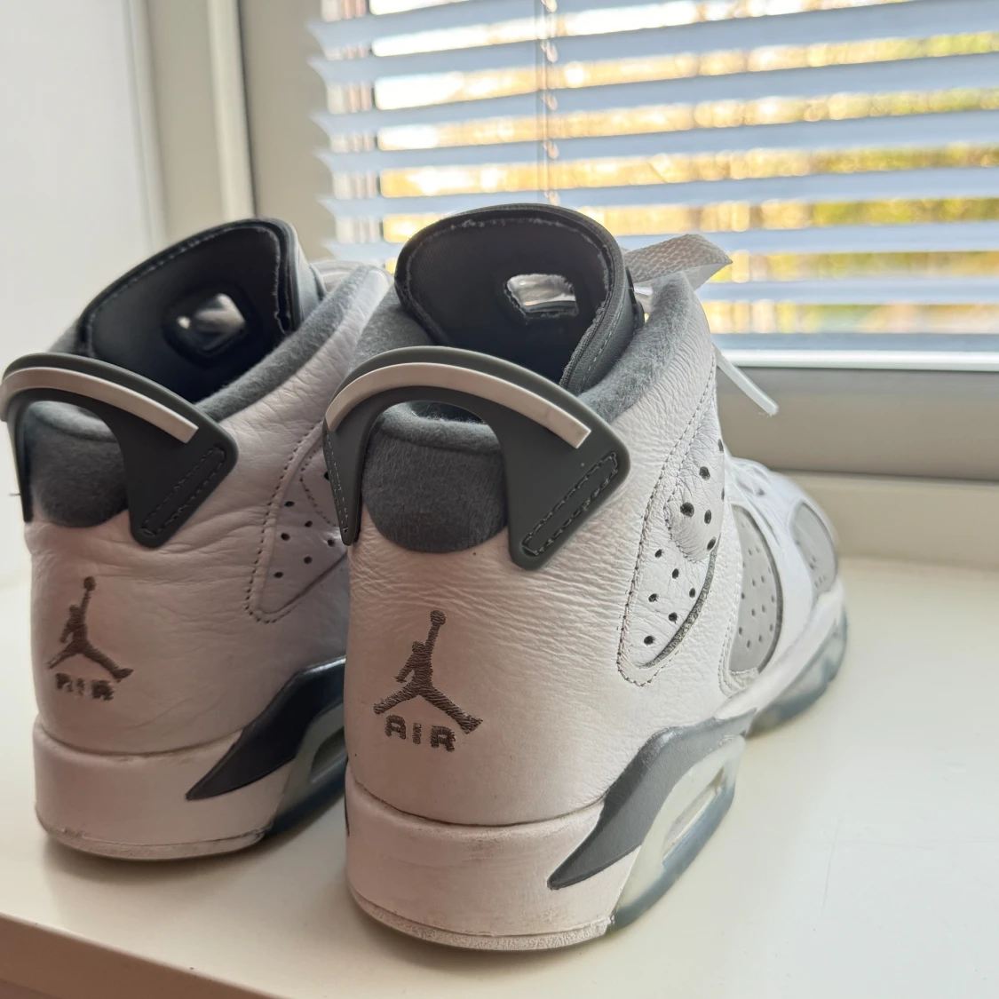 Air Jordan 6 Retro Cool Grey - 90