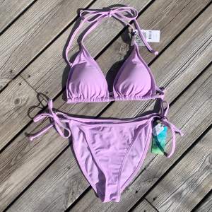 Pastell Lila bikini i storlek 32/34. Köpt på Gekås i Ullared. Ej använd/testad så lapp sitter kvar då jag ångrade mig när jag väl kom hem.💜