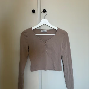 Långärmad - Köptes i fjol men kommer inte till användning, i princip ny 😊
