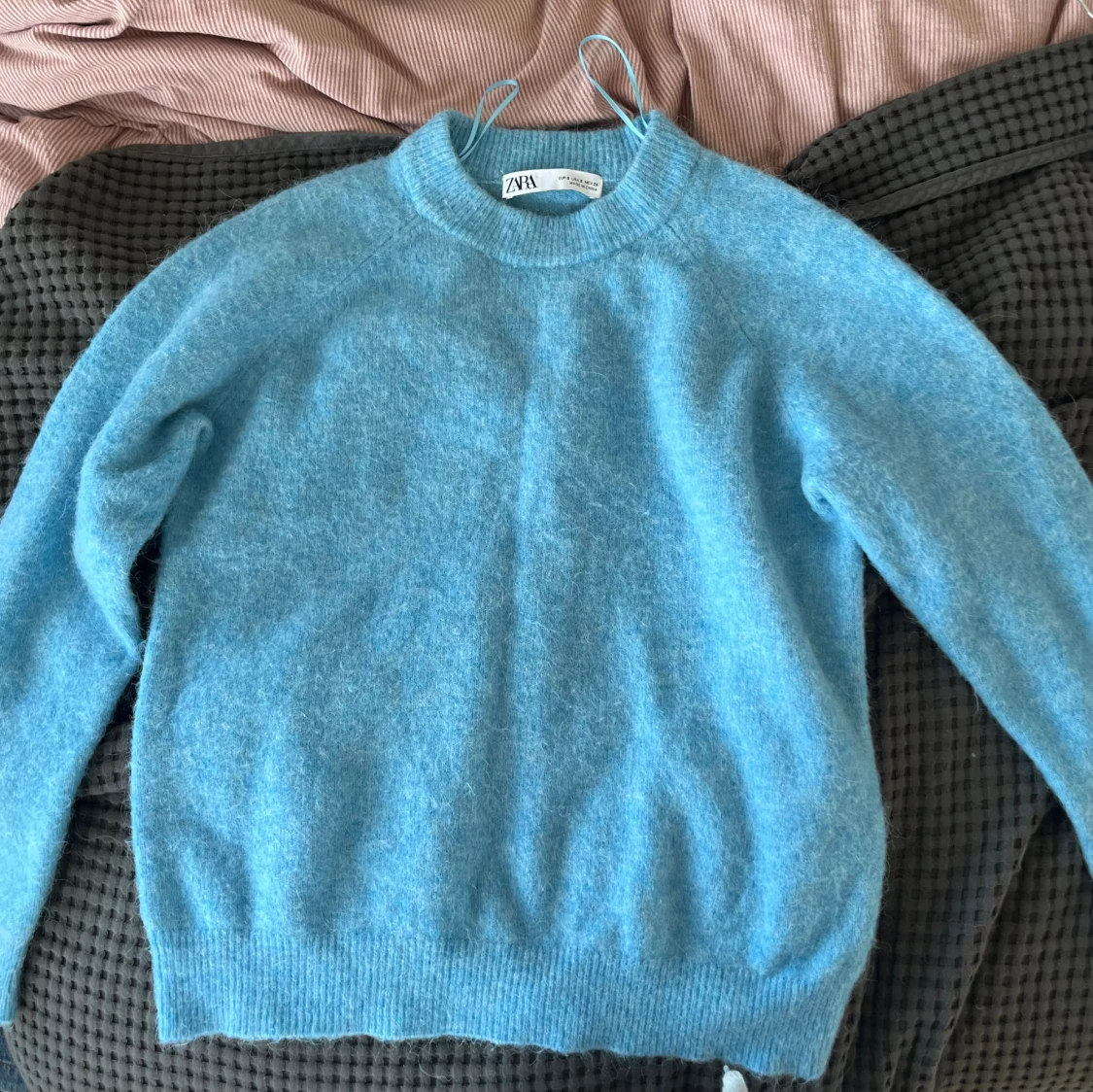 Stickad zara tröja