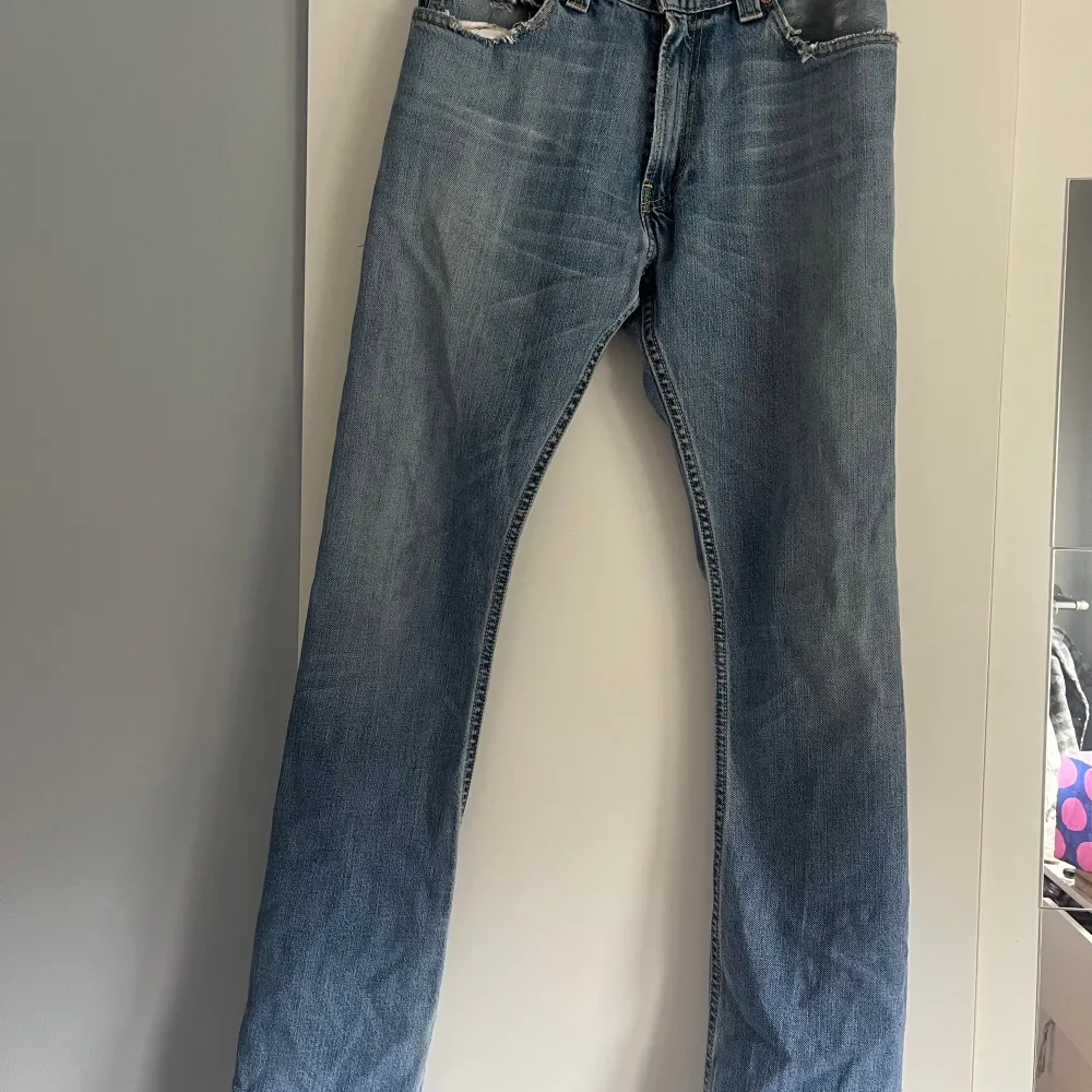 Levis jeans reworked. Jeans & Byxor.
