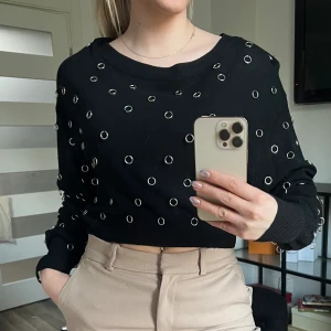 Tröja från Zara  - Använd Max 2 ggr, som ny!🤩