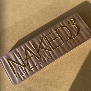 Naked Urban decay 3 - Mycket bra skick, knappt använt 