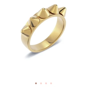 Edblad ring  - Edblad ring, säljer då den aldrig kommit till användning pga att jag köpt fel storlek💕