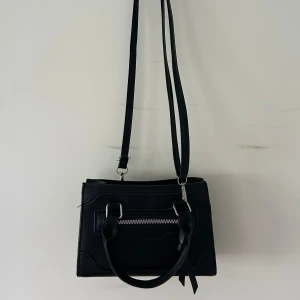 Väska - Fin väska som inte kommer till användning 🎀 