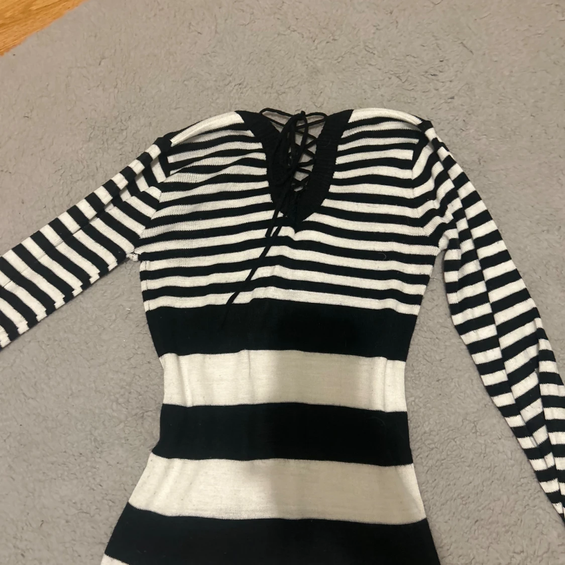 Längre stickad tröja  - 91