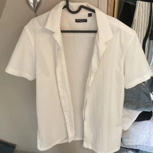 Vita skjorta - Aldrig använt