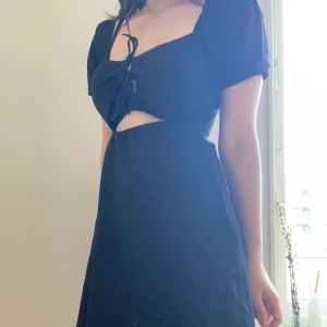 Black mini dress puffy sleeves - Black mini dress with puffy sleeves. Worm but no damage or visible wear. 