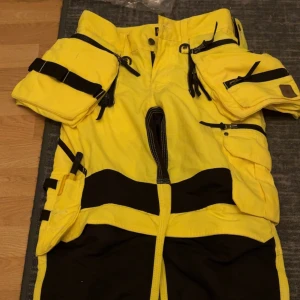 Arbetsbyxor - ett par helt nya varsel byxor 