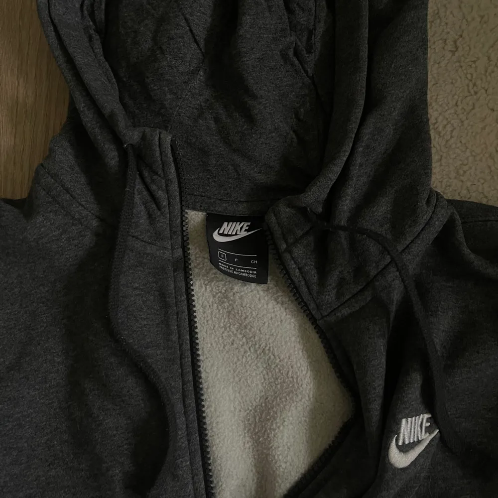 Nike hoodie i stl S. Nyskick!💕. Hoodies.