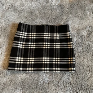 Vintage kjol - Rutig vintage kjol. Inga defekter. Pris kan diskuteras.