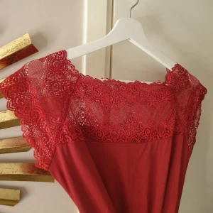 Topp - topp med spets, oanvänd 