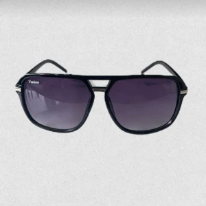 Vestimo solglajjor - Riktigt fräscha glajjor, 400 uv-skydd, bra kvalle, skriv vid funderingar!