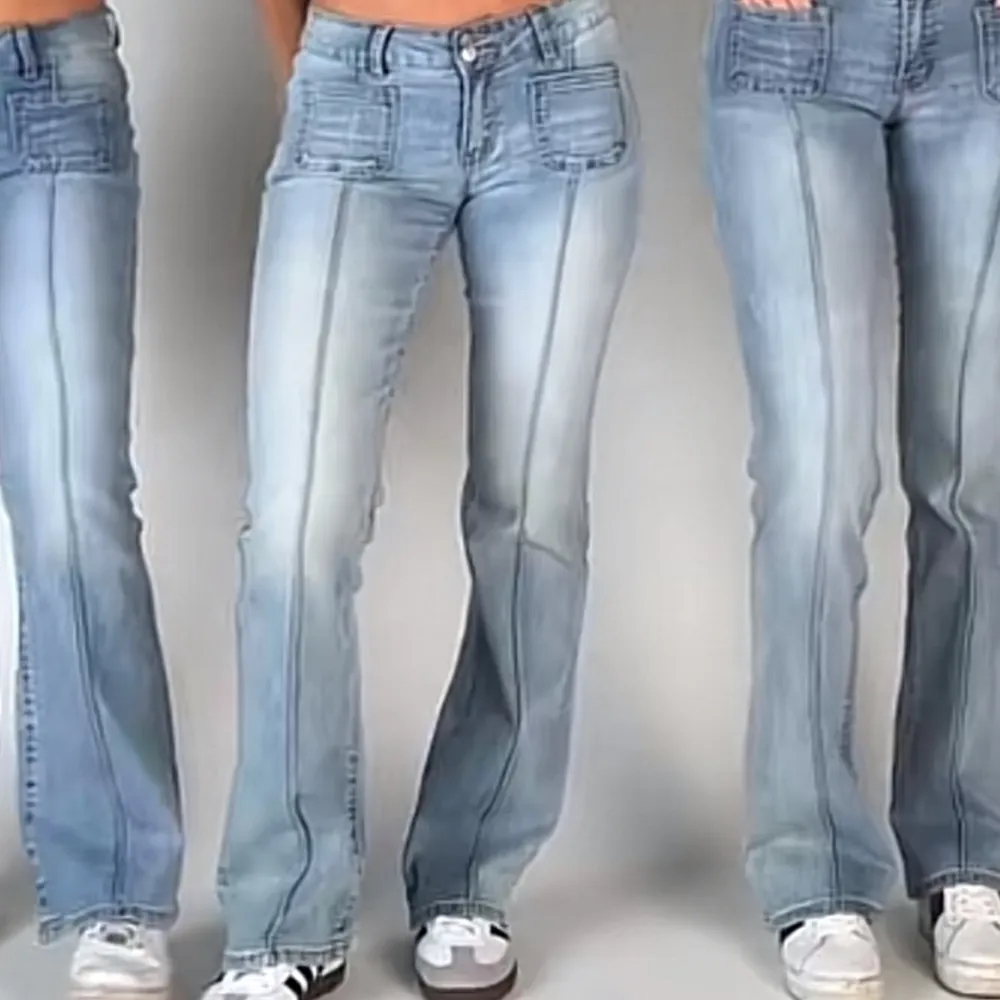 Säljer dessa helt oanvända jeans från madlady! Råkade klicka hem 2 par!. Jeans & Byxor.