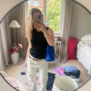 Vita jeans - Vita jeans i bra skick. Super snygga och lättad att stylea!